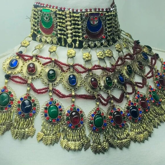 Vibrant Choker Necklace, Unique Fashion Necklace - Picture 4 of 10